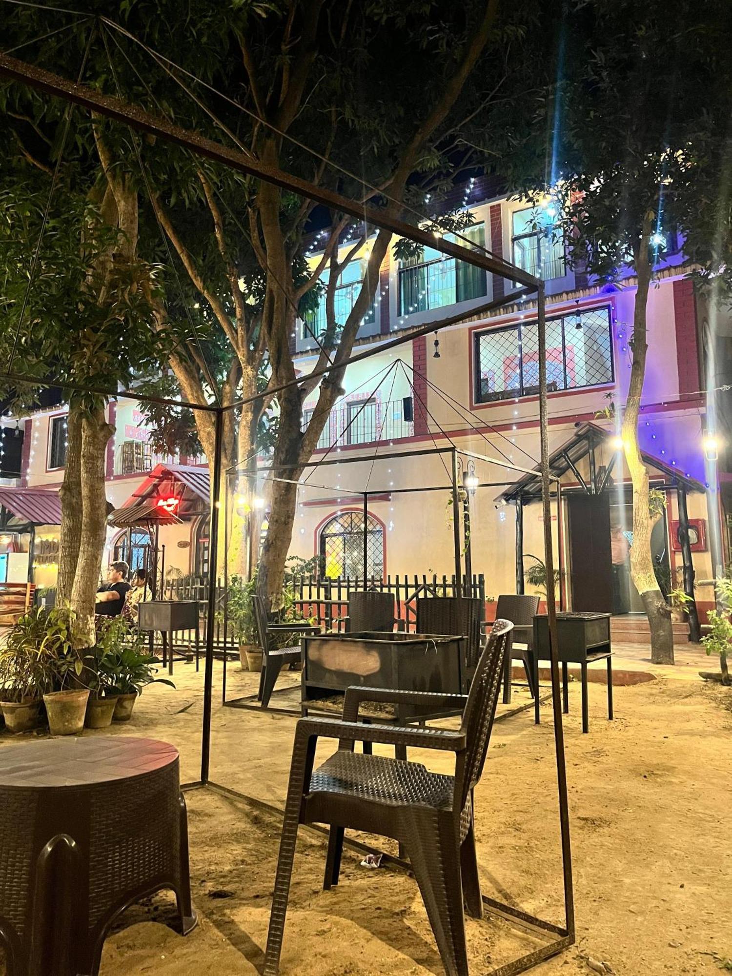 Moon Village Resort Shānti Niketan Zewnętrze zdjęcie